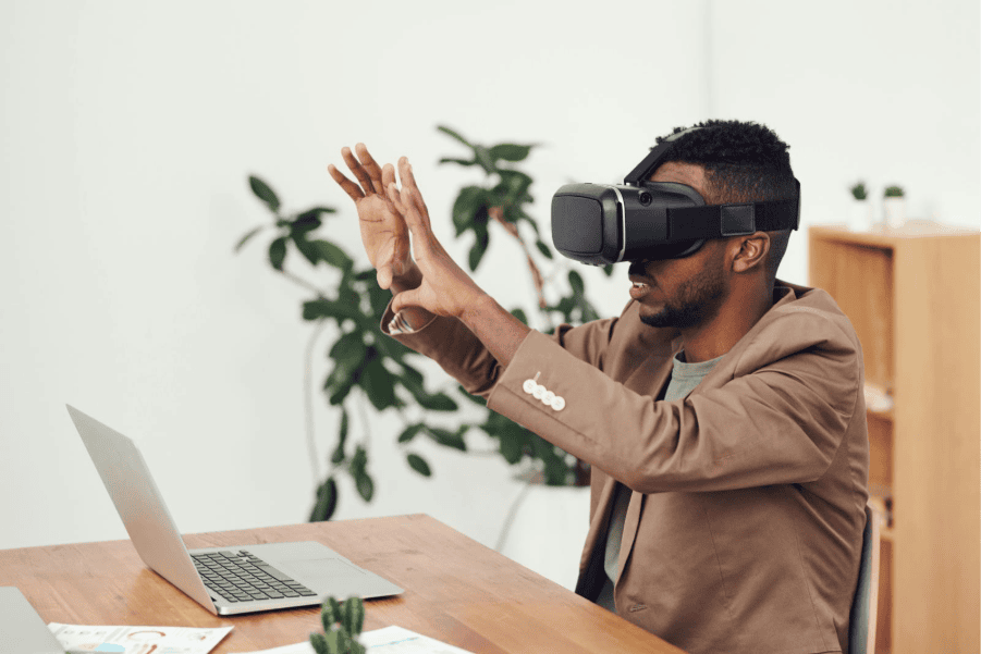 Immersive AR/VR experiences 